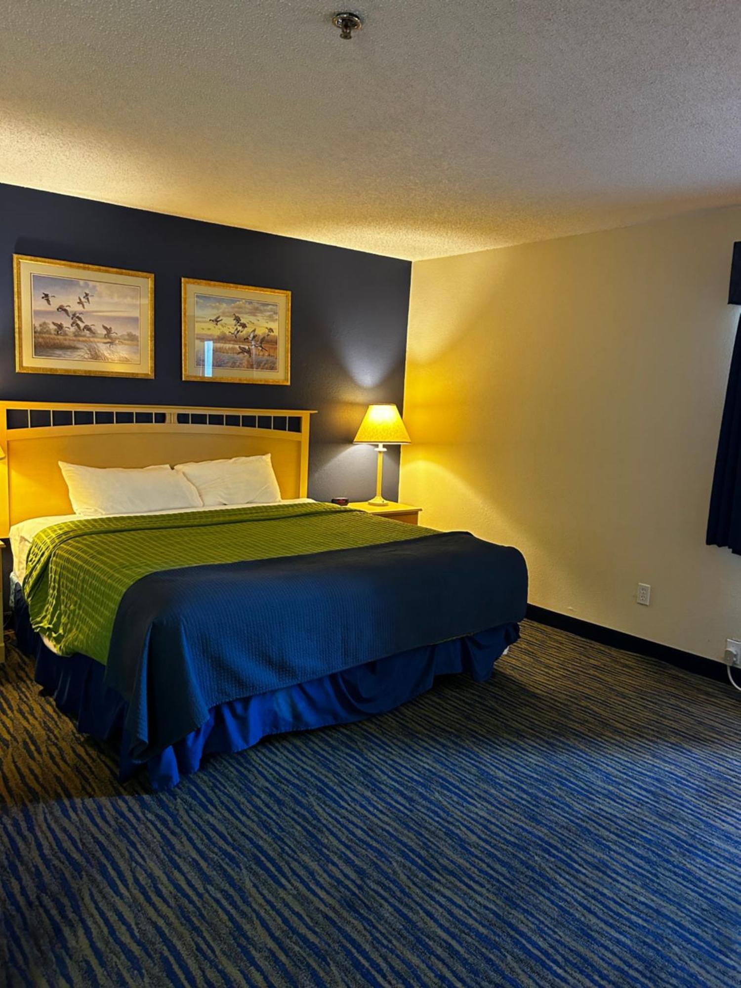 Ameristay Inn & Suites Waverly Εξωτερικό φωτογραφία