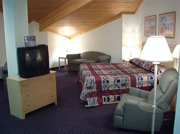 Ameristay Inn & Suites Waverly Εξωτερικό φωτογραφία